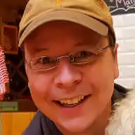 Headshort of the author